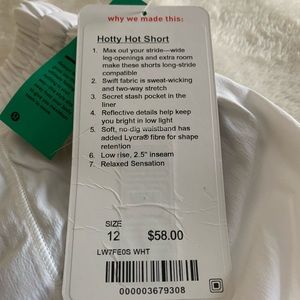 Lululemon ladies size 12 Hotty Hot Short